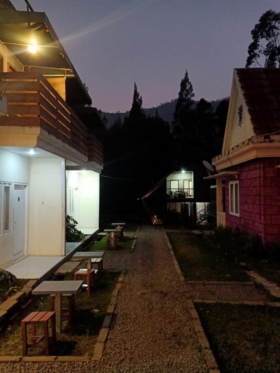 Istana Bromo Resort Exterior photo