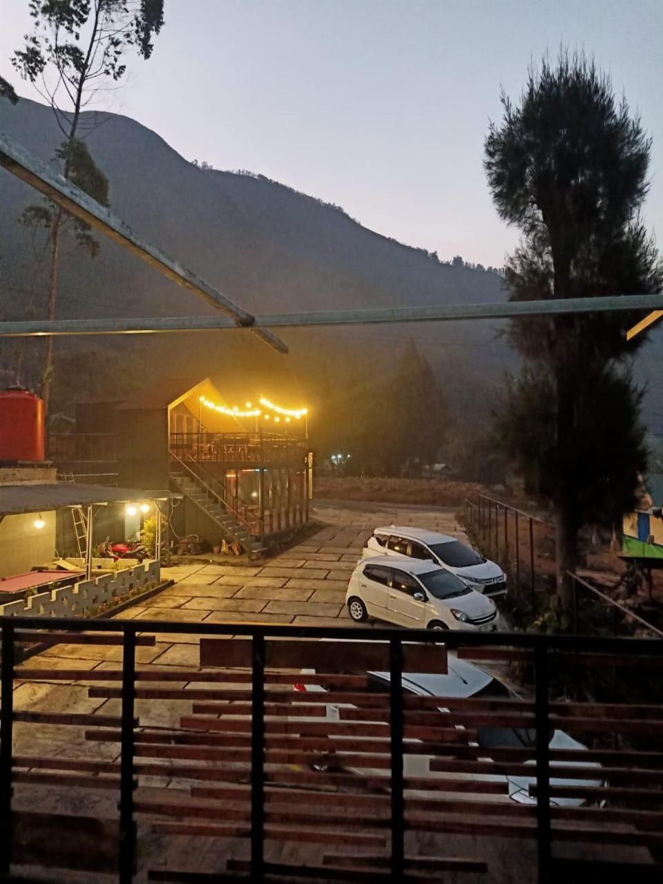 Istana Bromo Resort Exterior photo